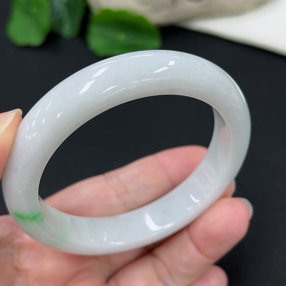 HKHQ jadeite round bangle, size 57.4, weighing 60.67g, showcasing smooth, polished jadeite bracelet with a rounded design.