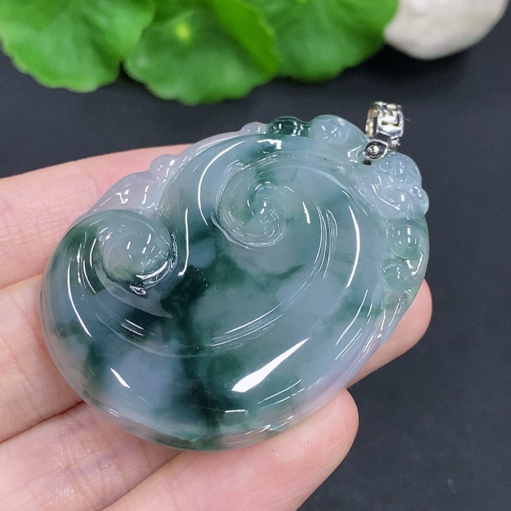 Damaged jadeite Ruyi pendant with 18K gold clasp, HKHQ jade jewelry, approximately 21.9g weight, close-up showing details
