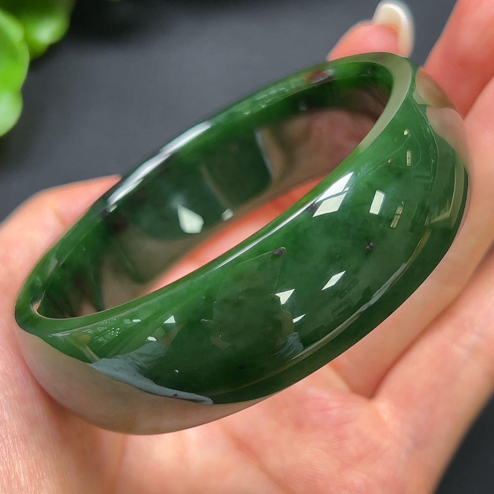 Hetian Jade Round Bangle
