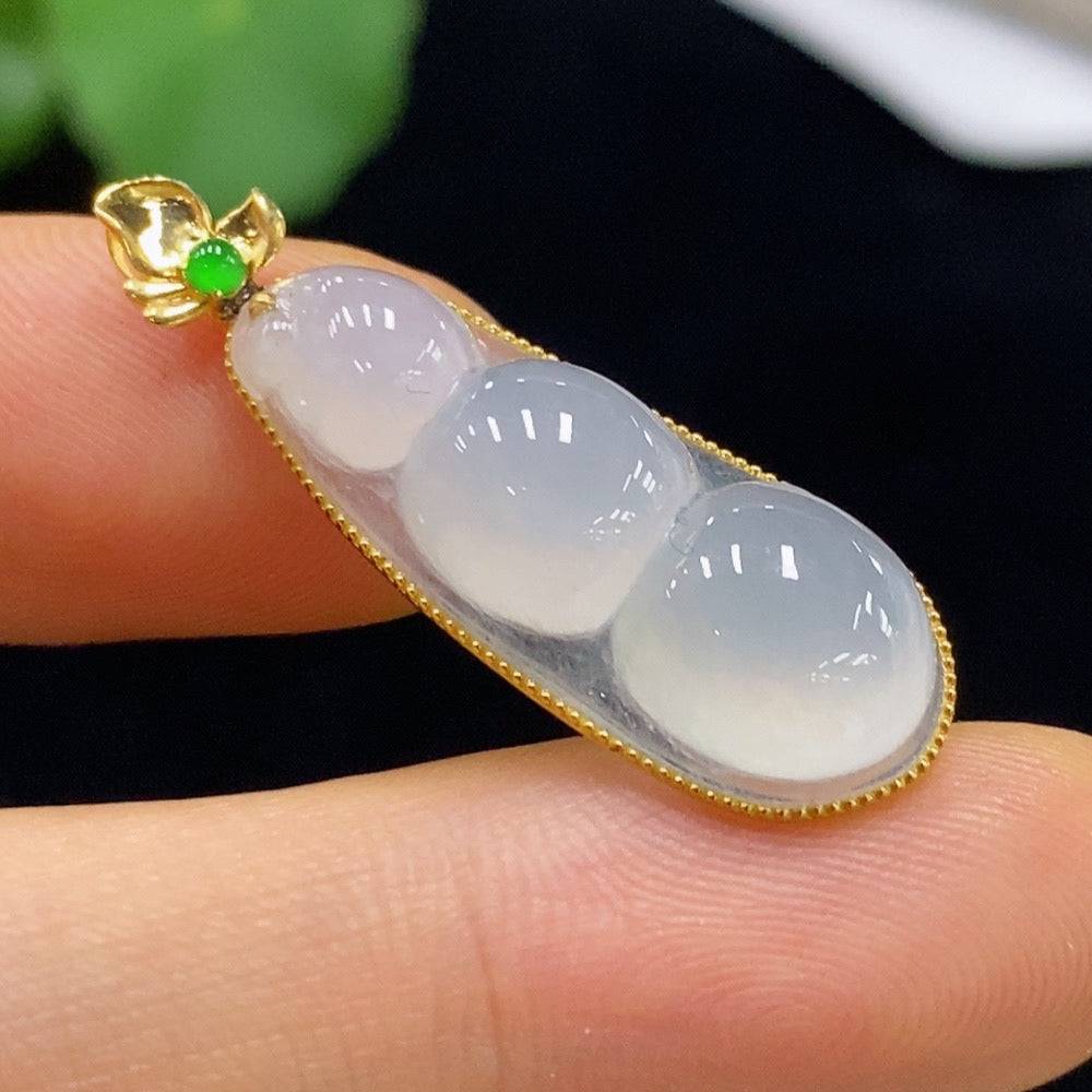 Jadeite Fu Dou inlaid pendant with 18k gold accents, weighing approximately 2.84g, featuring intricate jade craftsmanship.