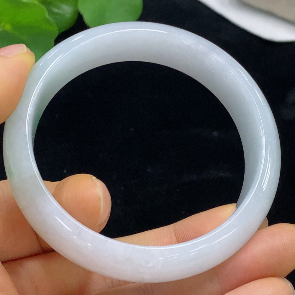 Jadeite round bracelet with size 56, weighing approximately 55g, featuring smooth jade beads from HUILIU HQ.
