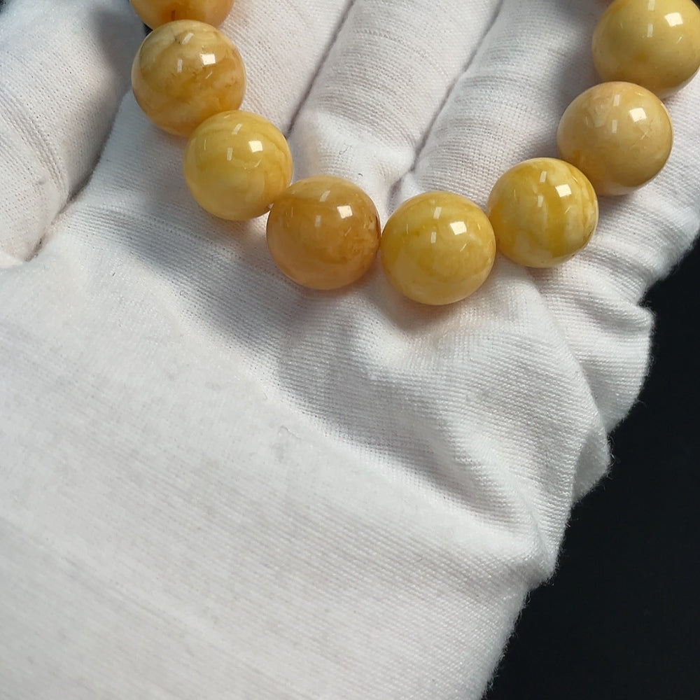 Amber Beeswax Bracelet, Total Weight Approx. 19.24g, Size About 13.8mm
