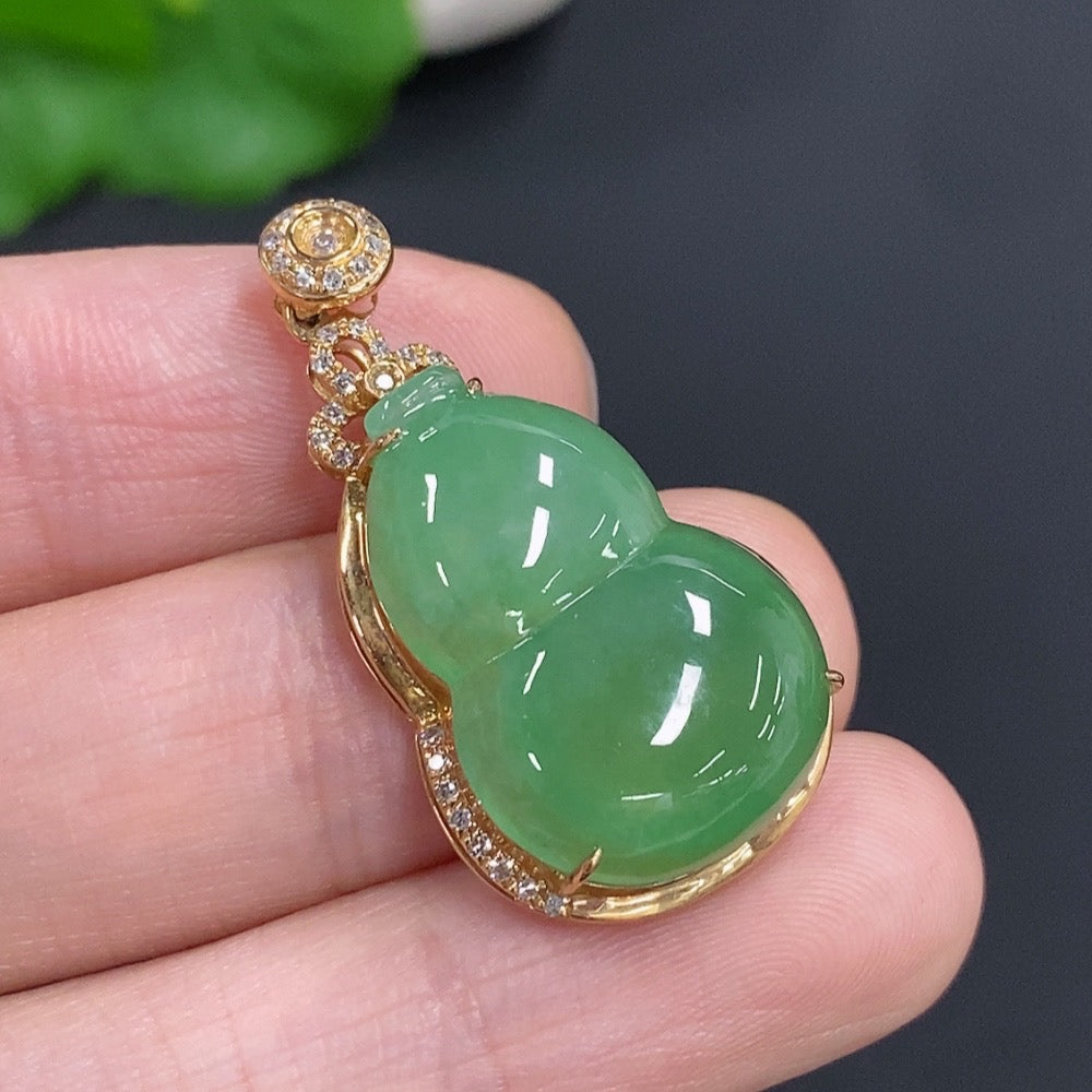 Jadeite Gourd Inlaid Pendant 18k Gold With Diamond Accents