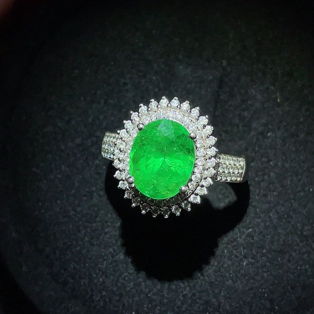 Emerald set ring by HKHQ featuring gemstones, 18K gold, size 15, with enhanced clarity and total weight of 4.39g