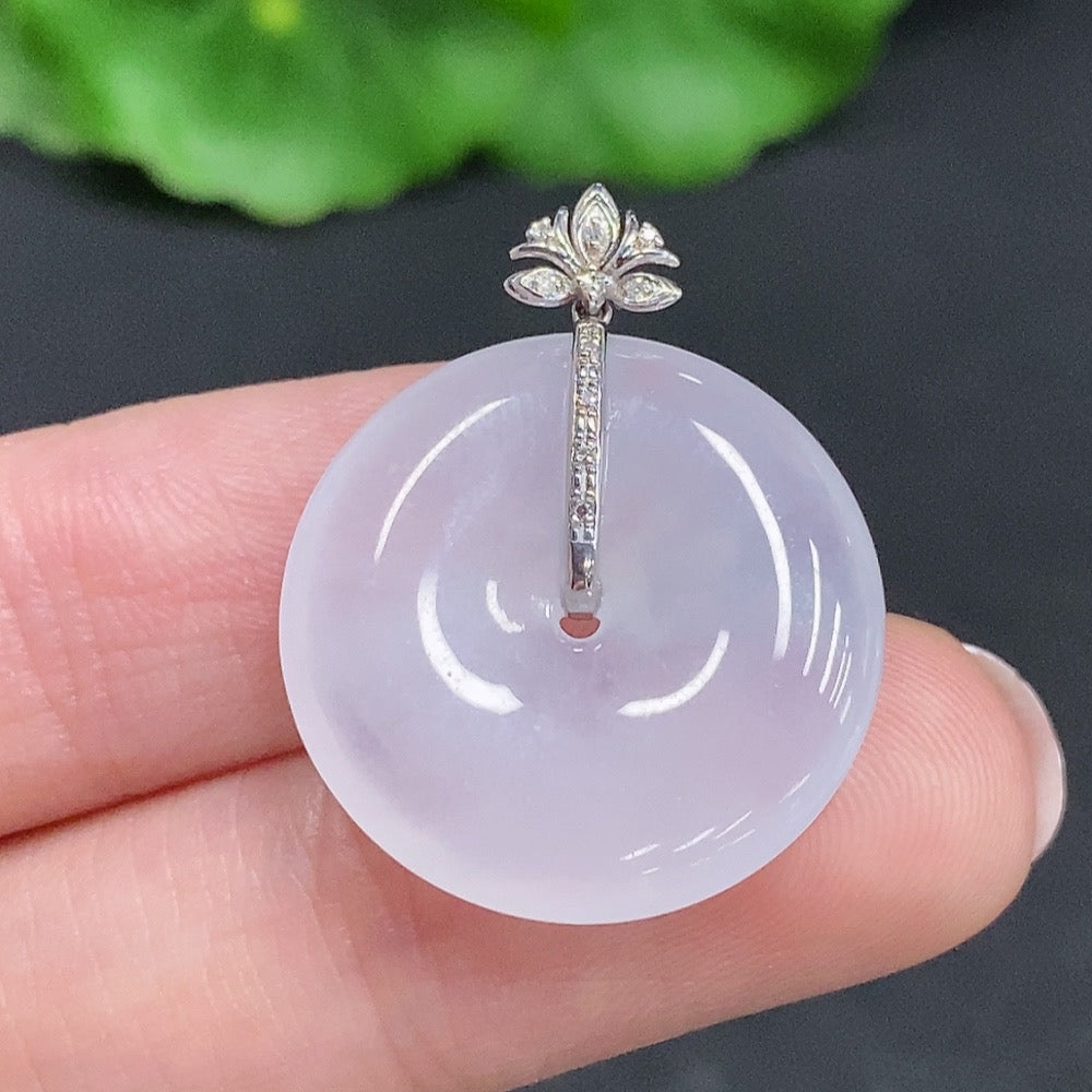 Jadeite Safety Pendant with 18K Gold Clasp, Total Weight Approx. 4.3g, Set with Diamonds