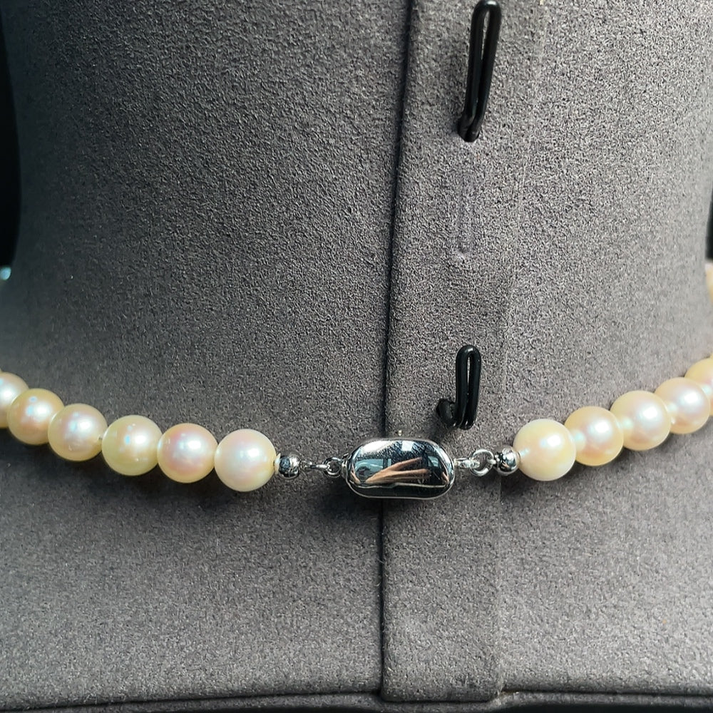 Seawater Pearl Strand Non-Gold Color Origin Undetermined Total Weight Approx. 25.5g Size About 6.7mm
