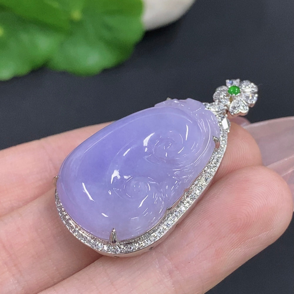 Jadeite Ruyi Pendant 18k Gold Total Weight Approx. 10g with Diamond Accents