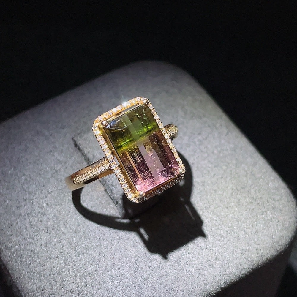 Tourmaline Inlaid Ring 18K Gold Size 14 Total Weight Approx. 3.20g Non-Diamond