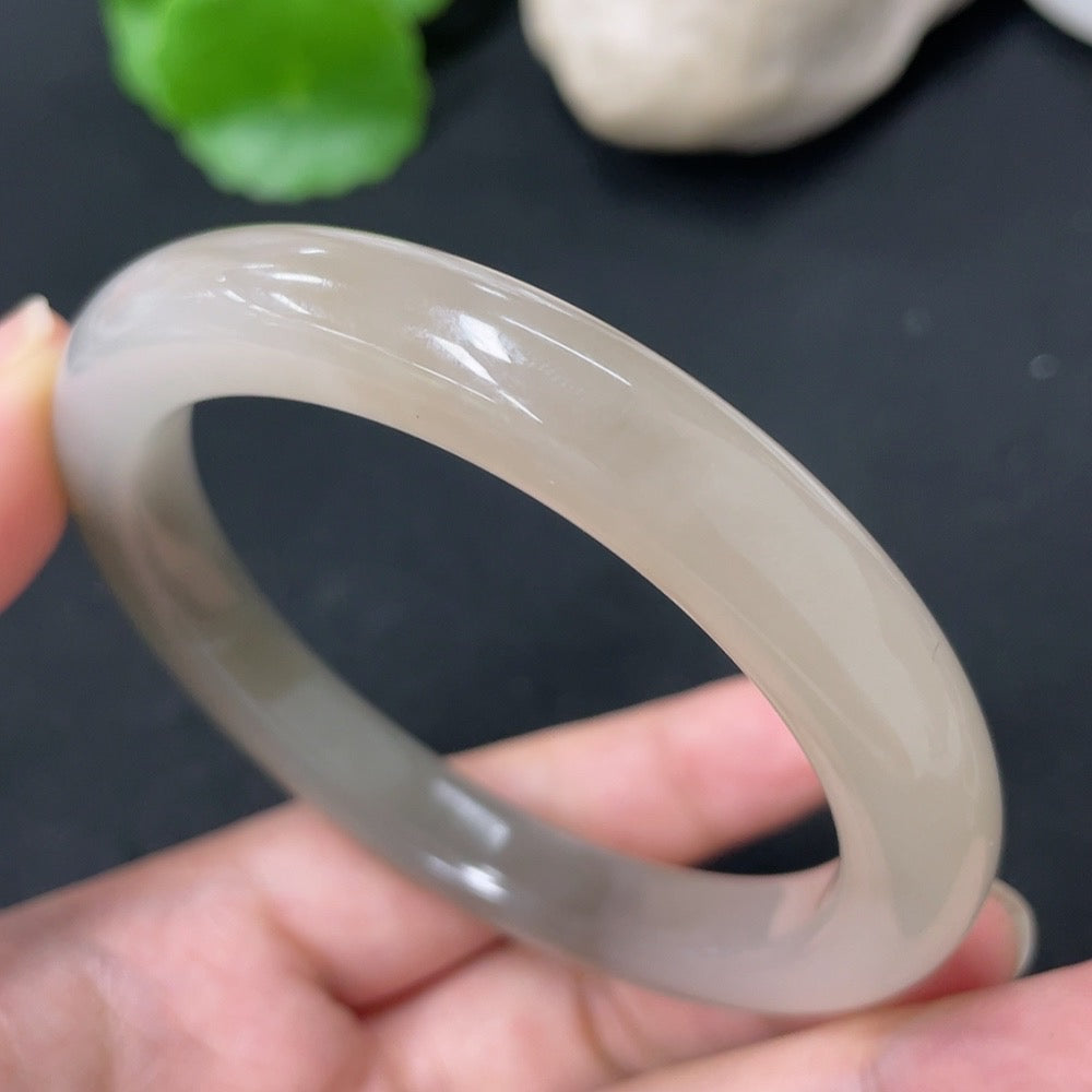 Hetian Jade Round Bracelet Size 59.5 Total Weight Approx. 52.7g