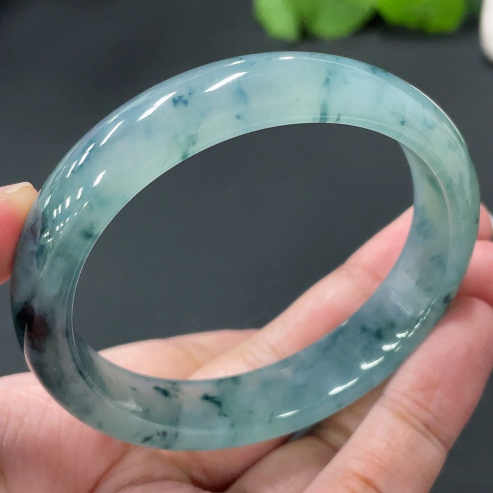 Jadeite Concubine Bracelet Size 55.2 Short Diameter 47.9 Total Weight 45.164g