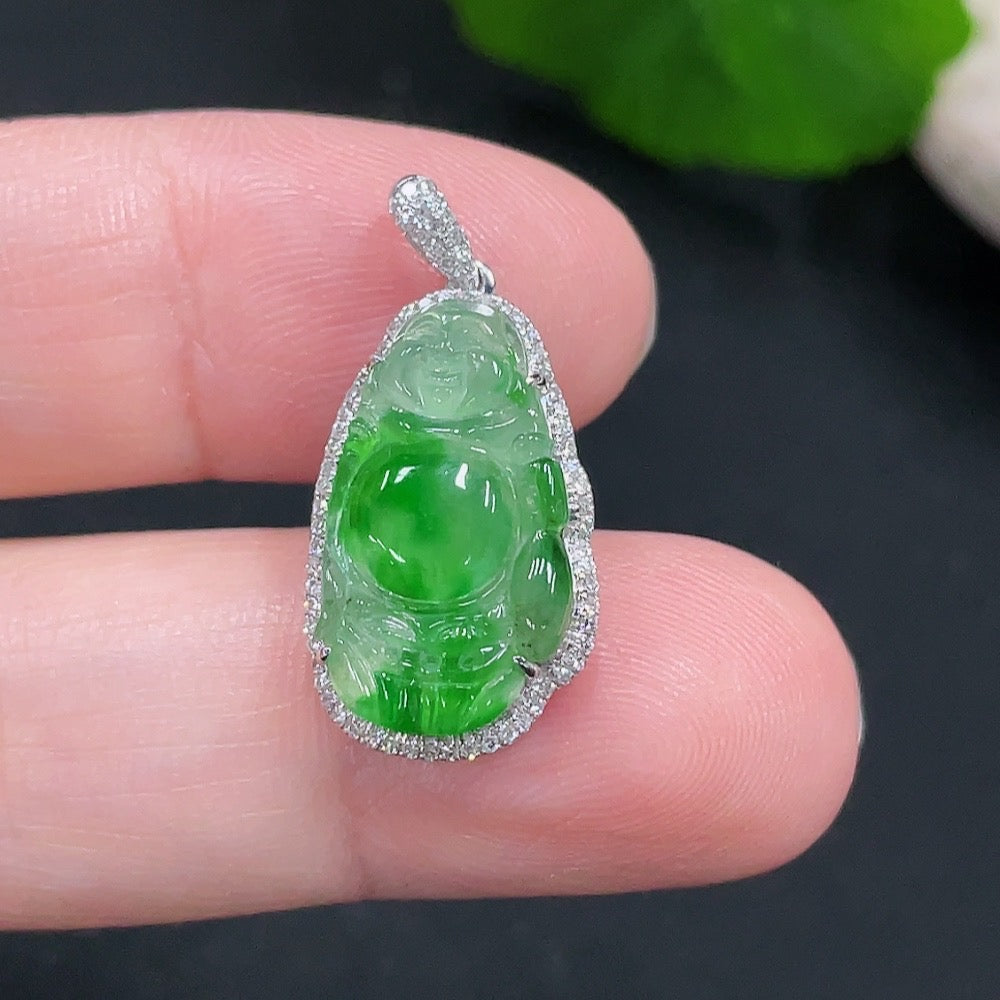 Jadeite Pendant with 18K Gold Setting Total Weight Approx. 2.3g (Accented with Diamonds)
