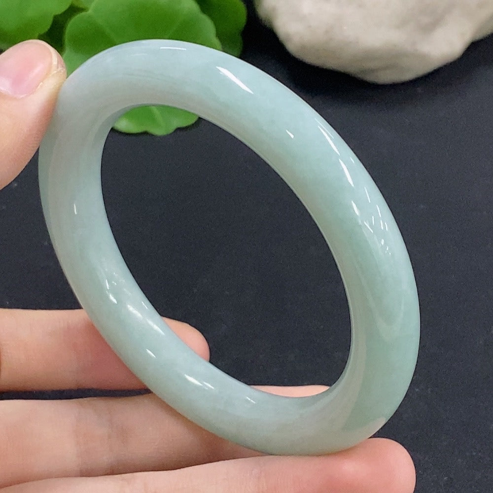 HKHQ jadeite round bangle in size 55.1 with a weight of 56.12g, showcasing smooth, polished jadeite bracelet design.