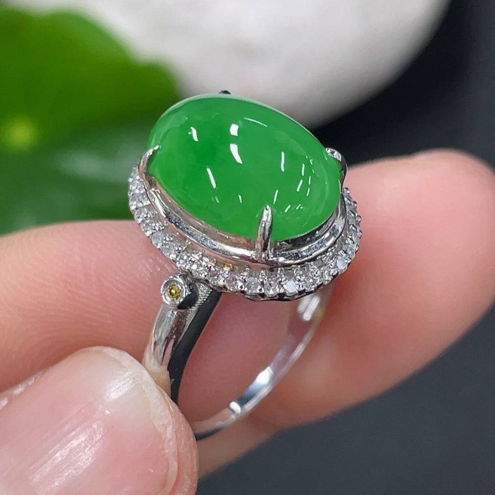Jadeite cabochon ring in 18K gold with diamond accents, size 9, from HUILIU HQ, featuring a polished jade stone and gold band