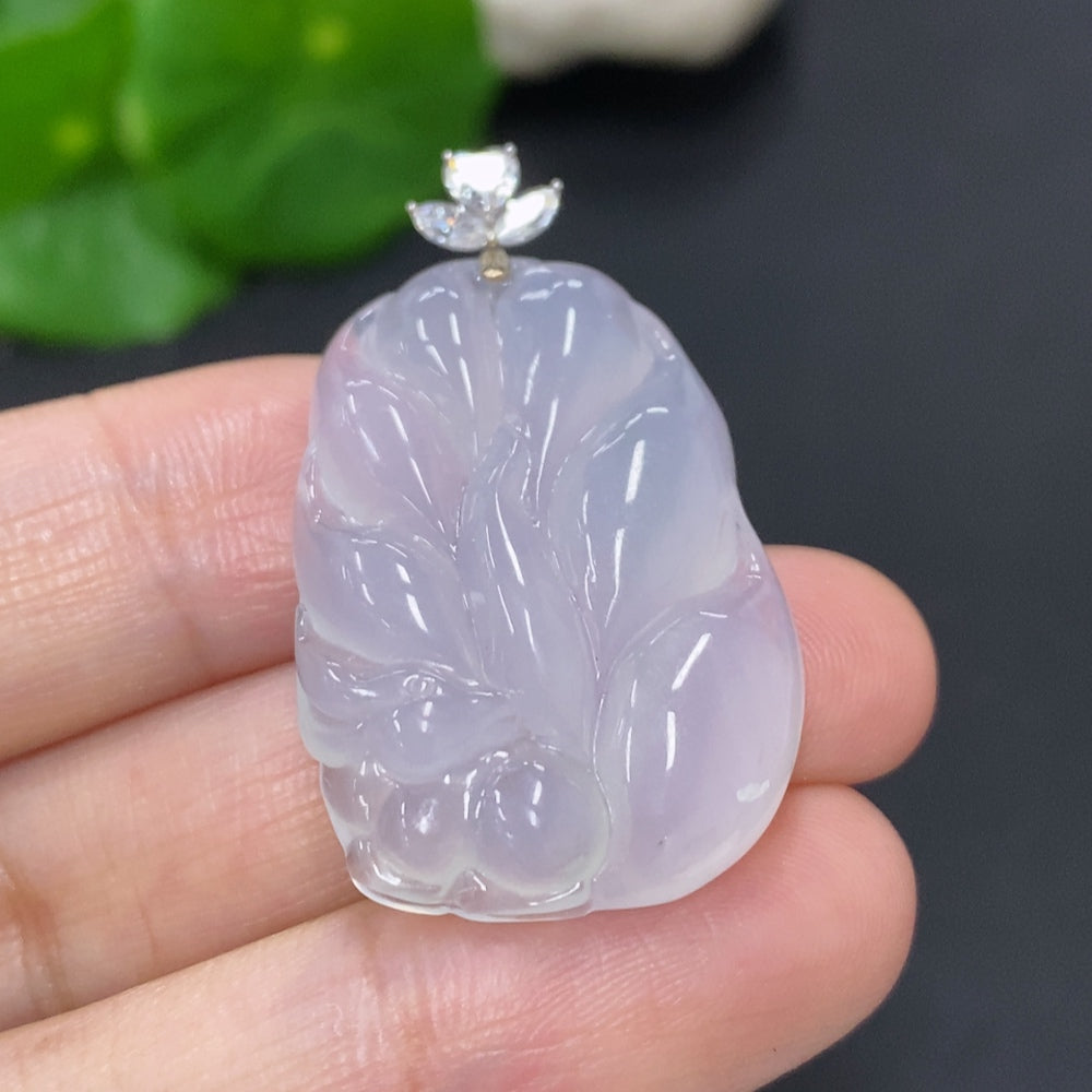 Jadeite nine-tailed fox pendant with 18K gold clasp, designed for necklaces, by HKHQ, showcasing intricate jadeite craftsmanship.