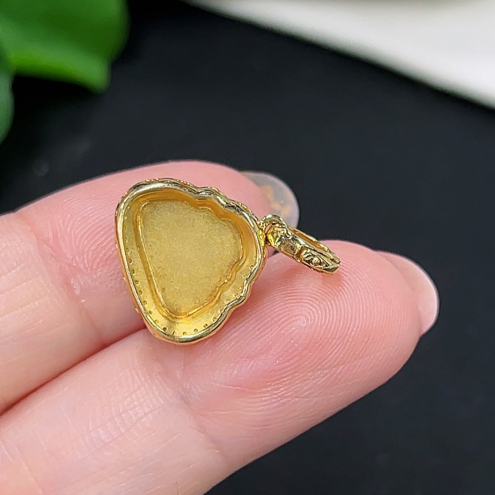 Jadeite God of Wealth Pendant 18K Gold Total Weight Approx. 2.3g (with Diamond Accents)