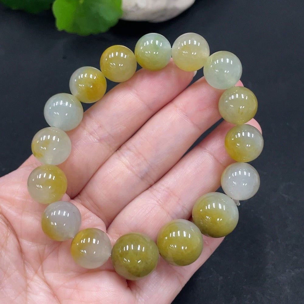 Jadeite Beaded Necklace Approx. 13.8/11.7mm (Color Origin Undetermined) Total Weight 50.945g