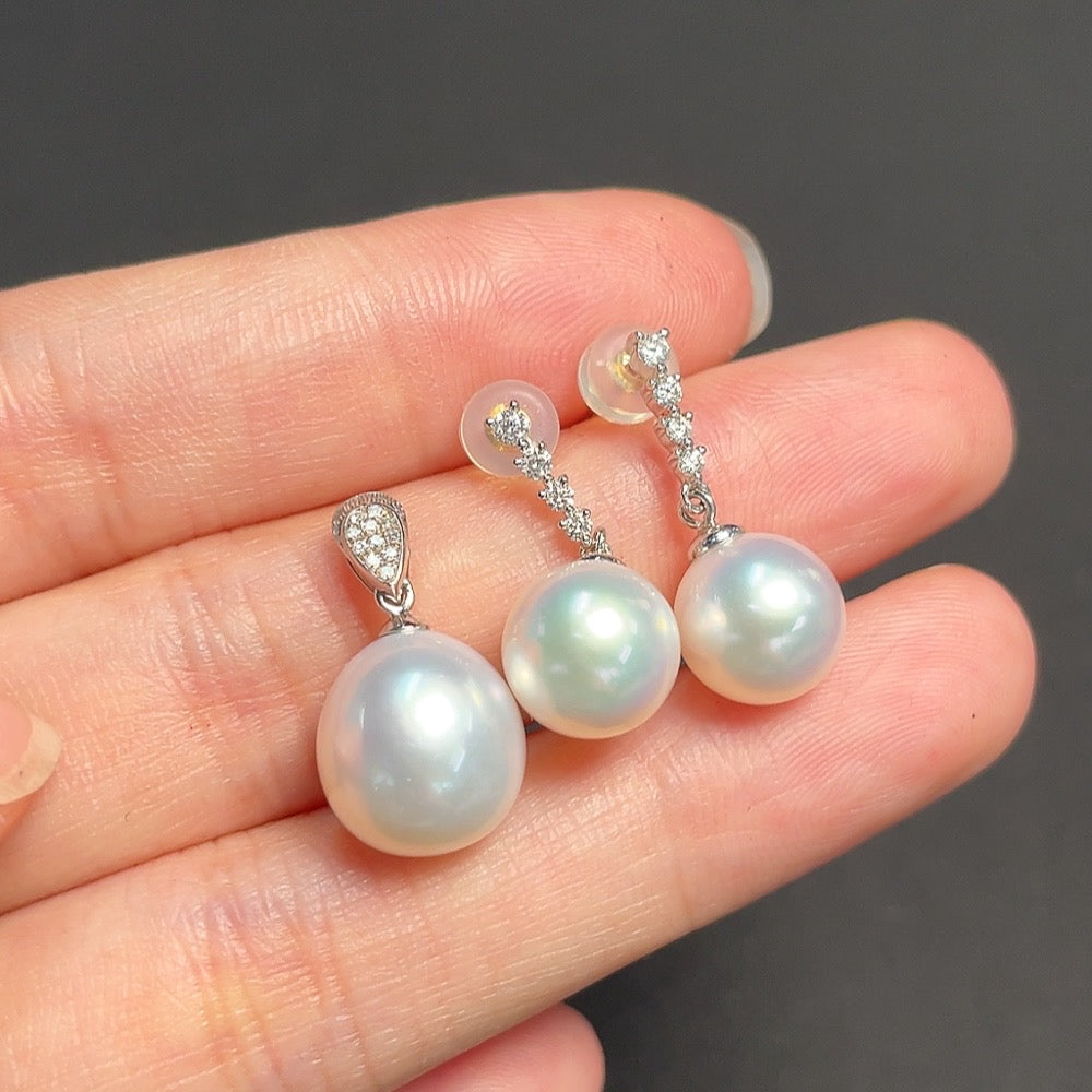 海水真珠ペンダント+イヤリングセット 18Kゴールド 真珠サイズ約8.9-10.5mm 総重量約5.40g ダイヤモンドアクセント付き