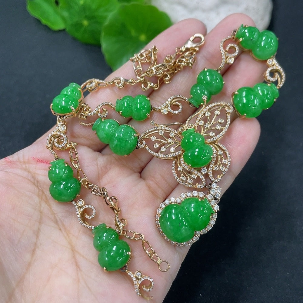 Jadeite Inlaid Gourd Necklace 18k with Diamond Accents Total Weight Approx. 31.29g
