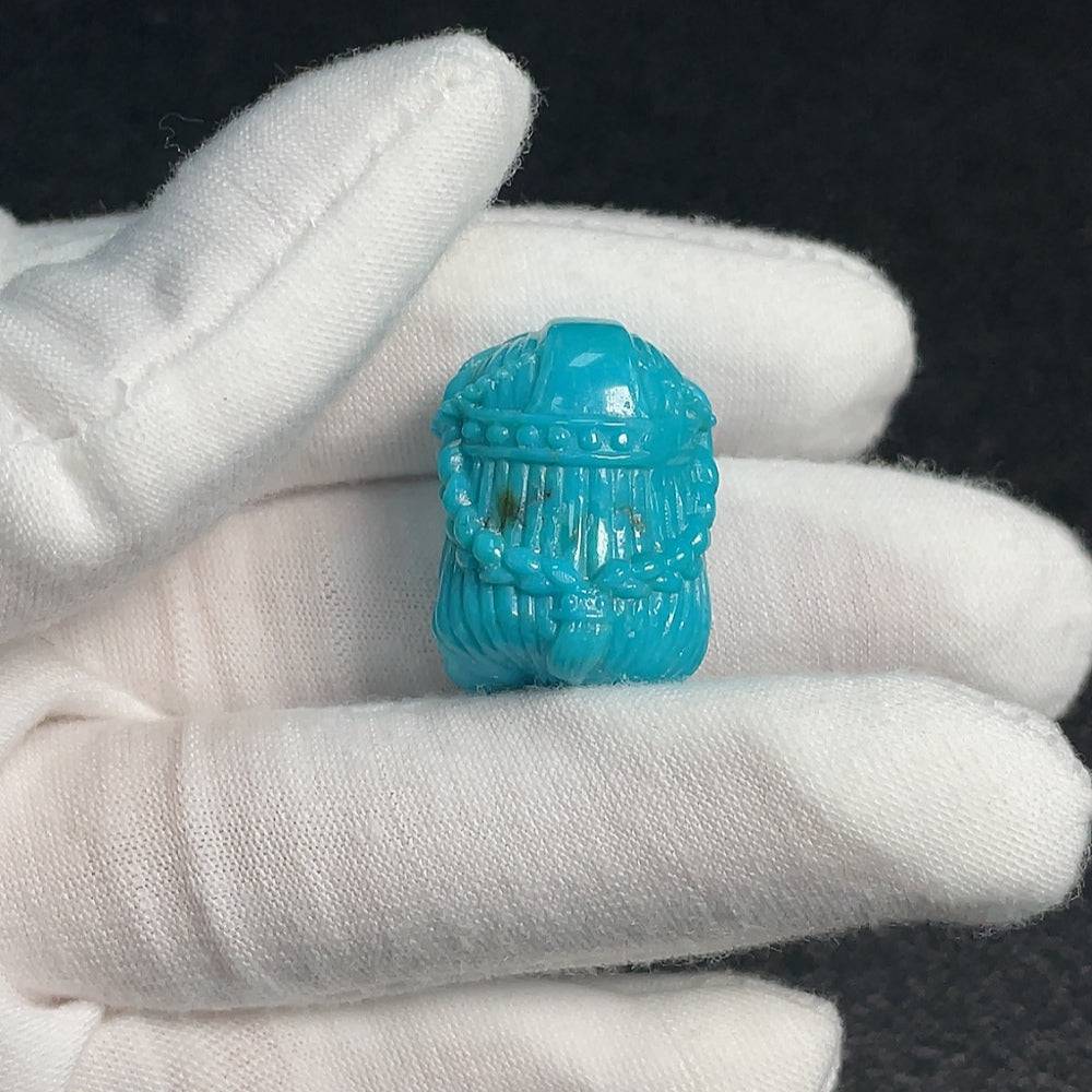 HUILIU HQ turquoise gemstone pendant with undetermined color, weighing approximately 9.03g, showcasing a polished, vibrant stone.