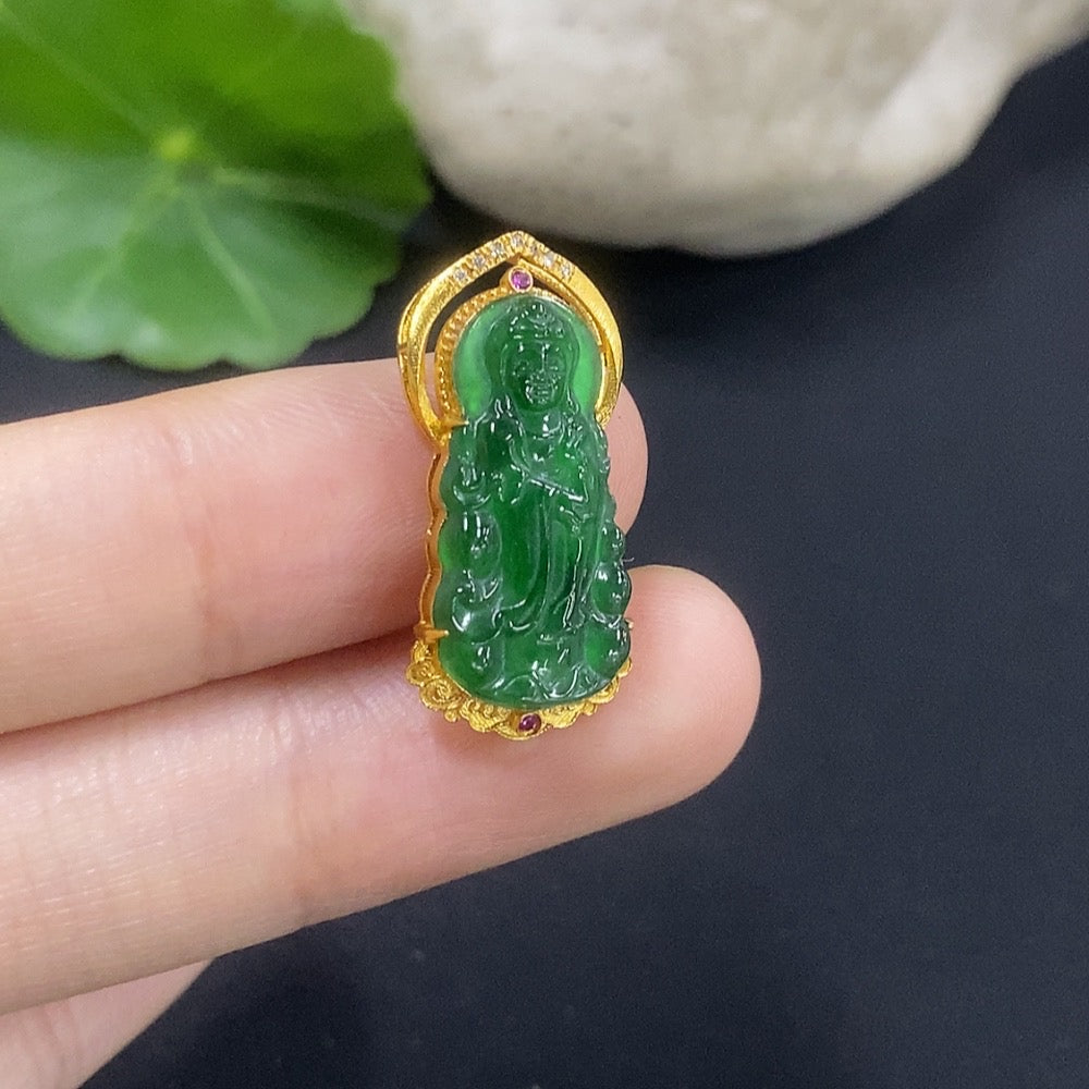 Jadeite Guanyin inlay pendant 18K gold non-diamond (with glue at the bottom) total weight about 1.88g