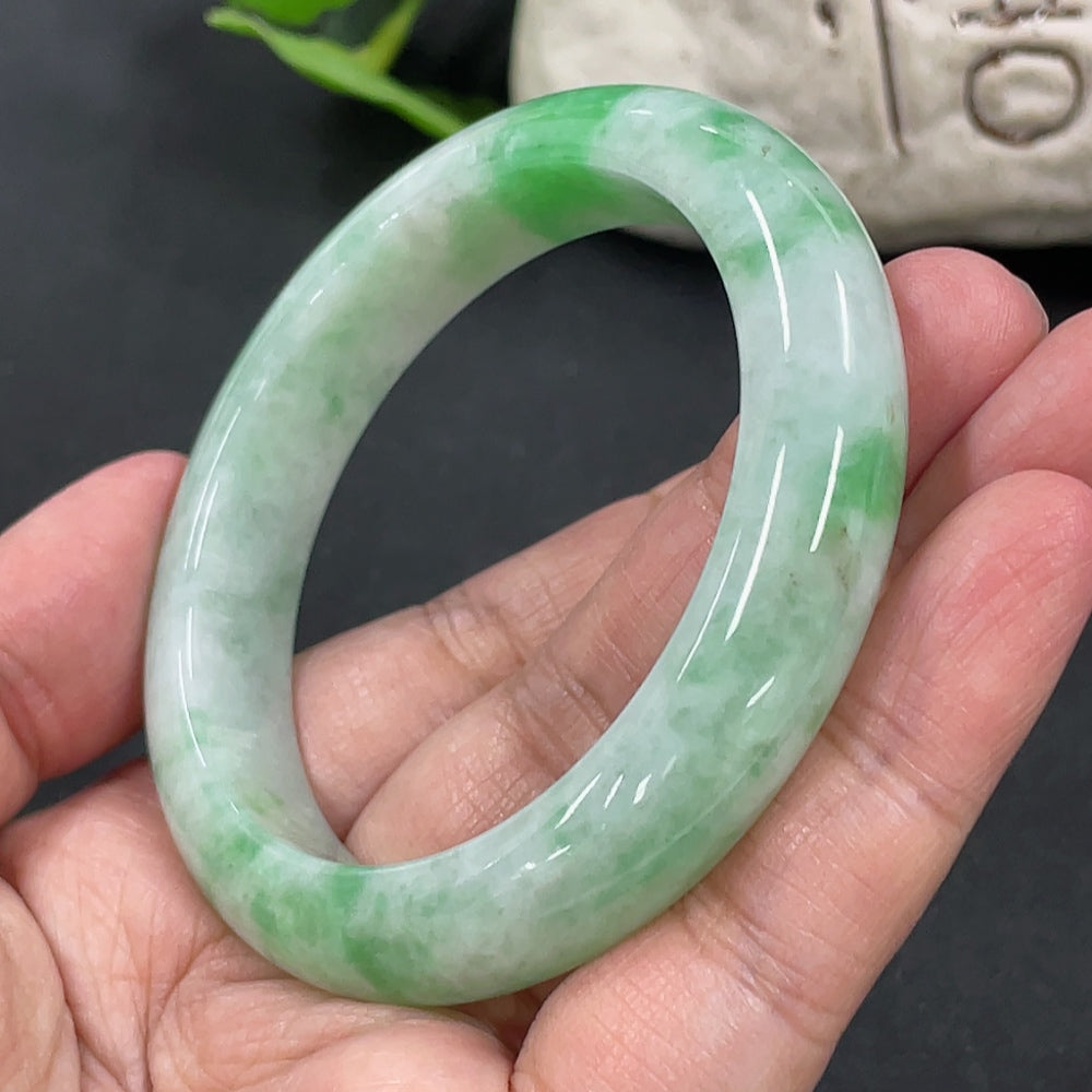 Jadeite Round Bangle Total Weight Approx. 52.3g Size 53.1