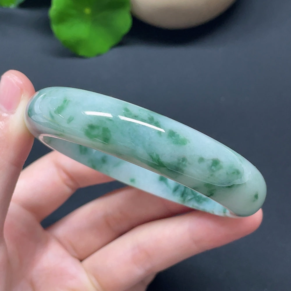 Jadeite Round Bangle