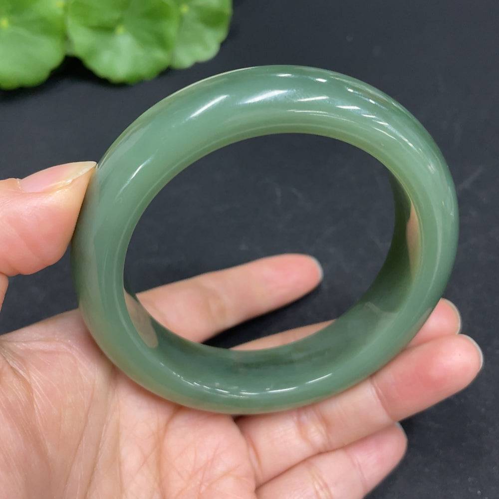 Hetian Jade round bracelet by HUILIU HQ with size 56 and total weight 78.8g, featuring smooth, polished jade beads.