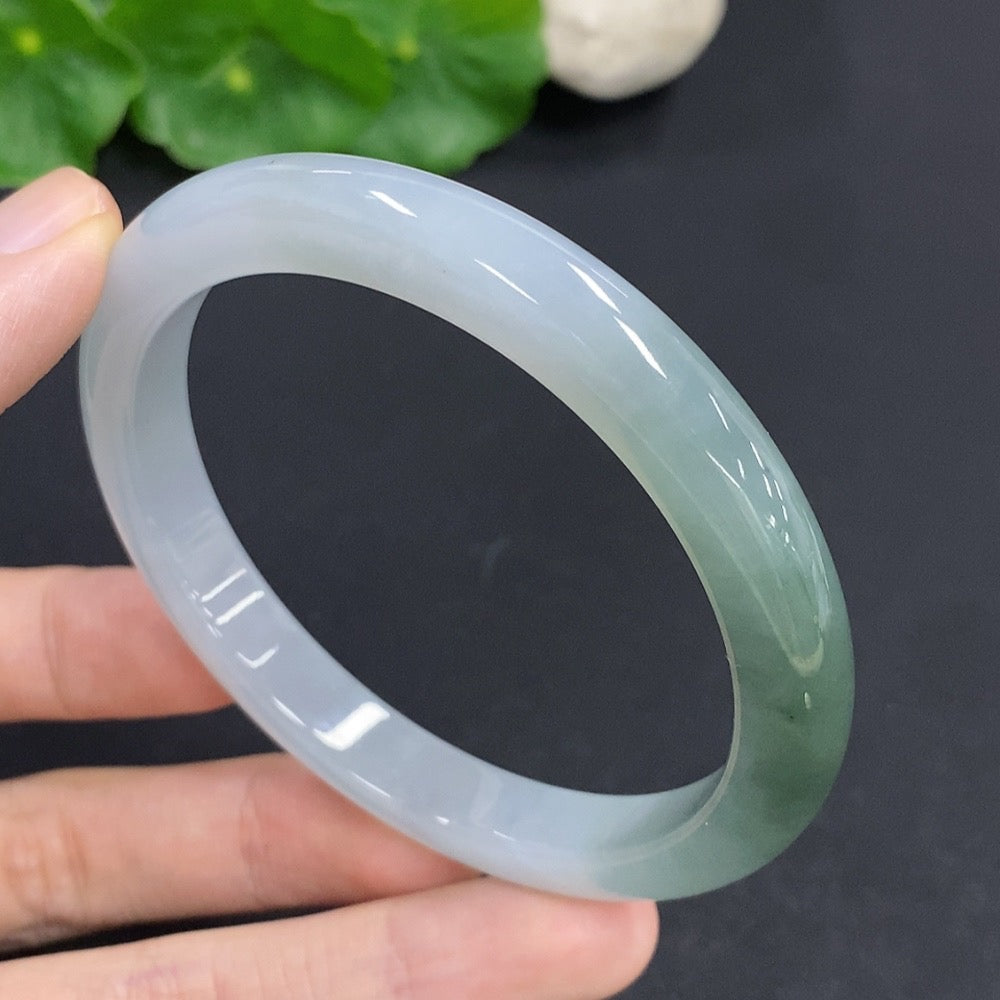 Jadeite Round Bangle