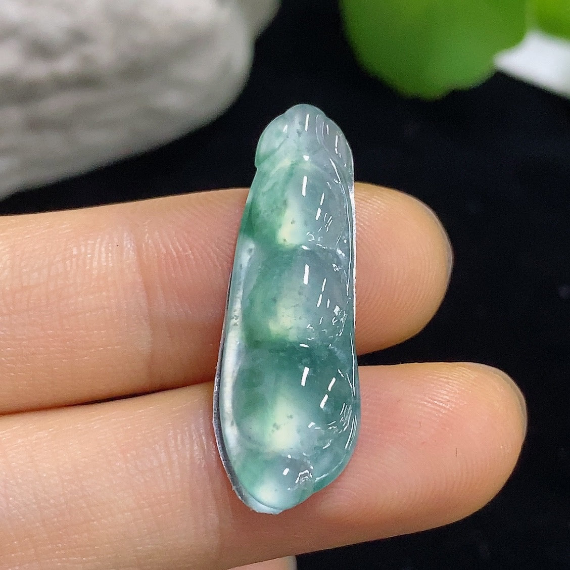 HKHQ Jadeite Lucky Bean inlay jewelry piece, 1.82g, featuring vibrant green jadeite and detailed inlay design.