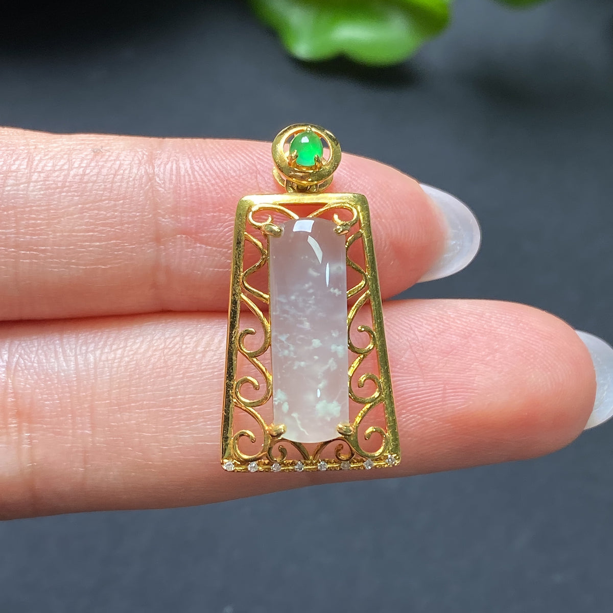 Jadeite inlaid pendant with diamond accents, 18k