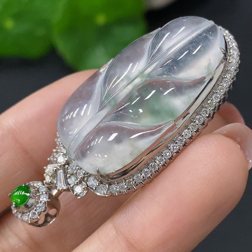 Jadeite Inlaid Leaf Pendant 18k Total Weight Approx.8.84g