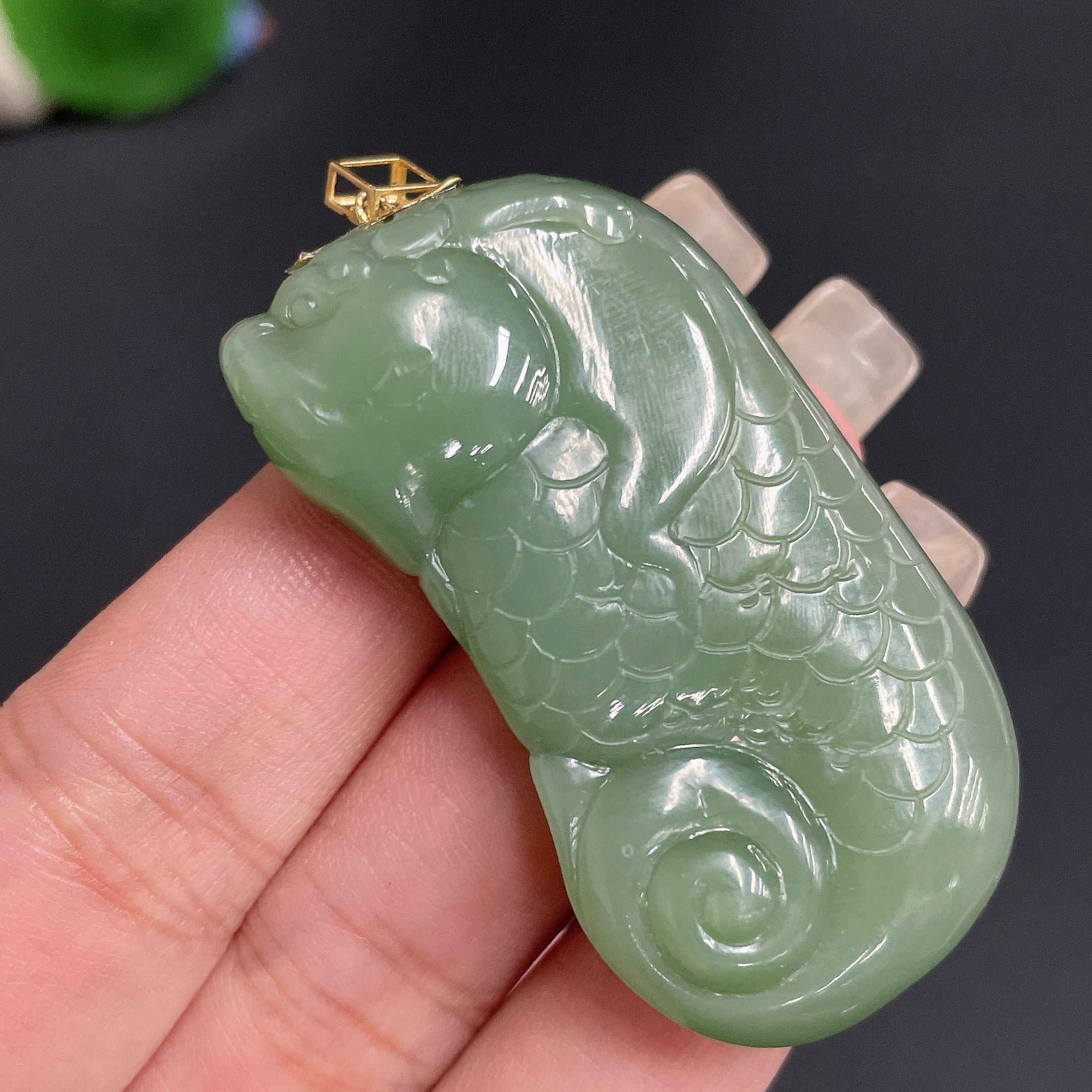 Hetian Jade Pendant, Dragon Fish, 18K Gold Clasp, Total Weight Approx. 24.4g