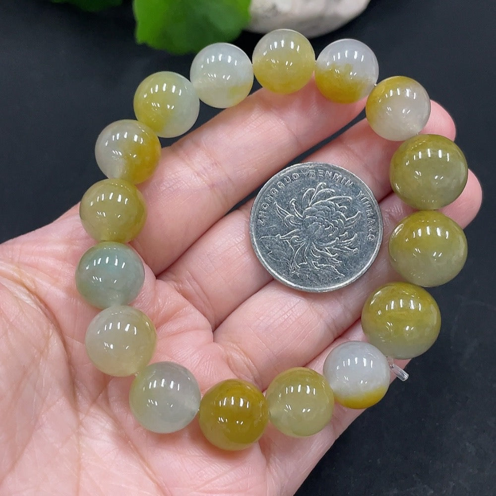 Jadeite Beaded Necklace Approx. 13.8/11.7mm (Color Origin Undetermined) Total Weight 50.945g