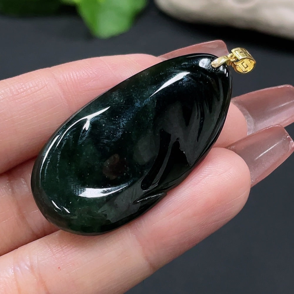 JadeiteBaby Buddha Pendant 18K Gold Total Weight Approx. 15.34g