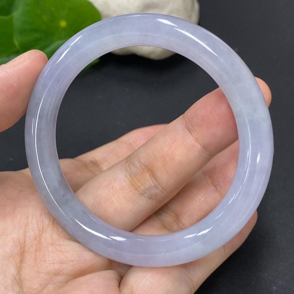 Jadeite Round Bangle