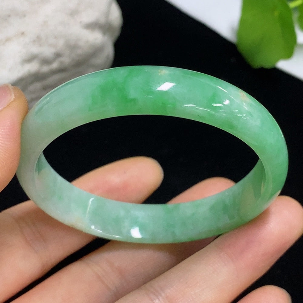 Jadeite Round Bangle