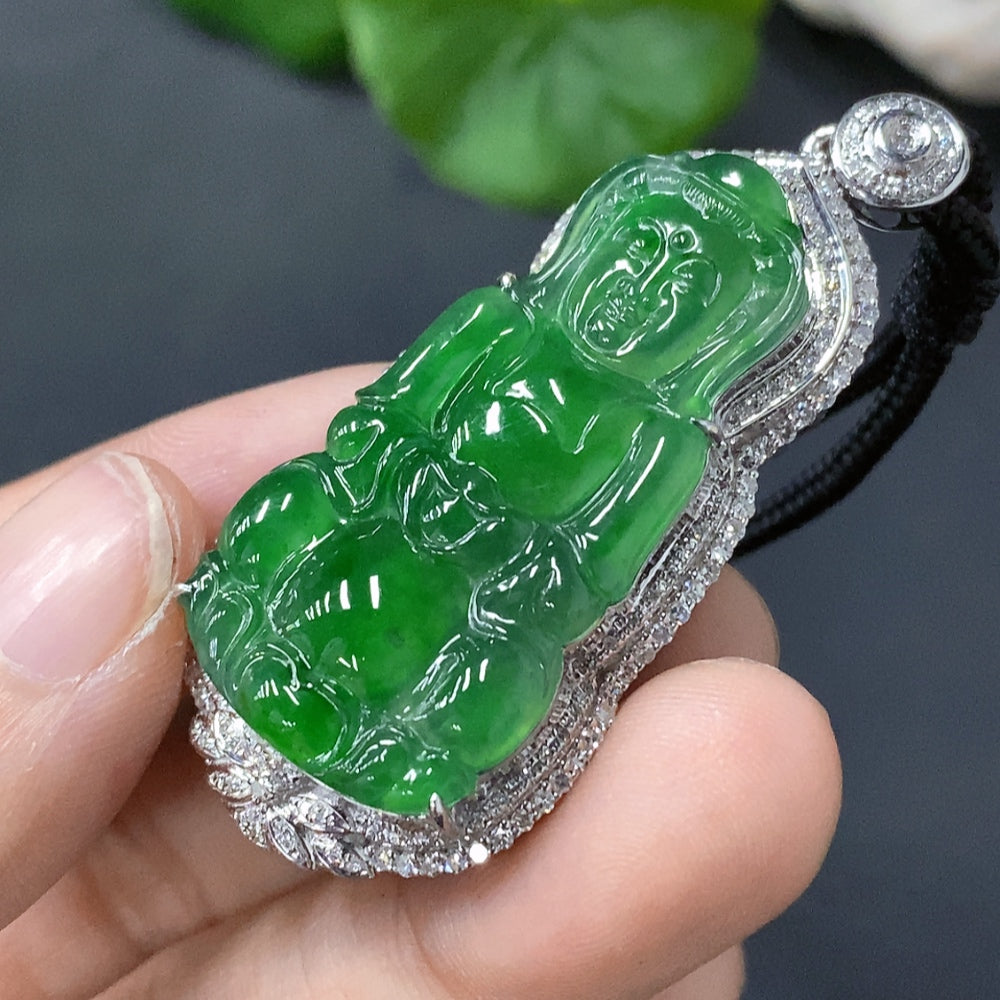 Jadeite Guanyin Inlaid Pendant 18k Gold Inlaid Total Weight Approx. 15.7g (Including Cord)