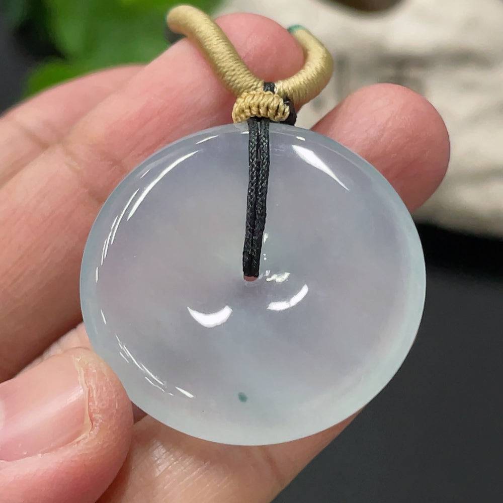 Jadeite pendant with peace buckle design, weighing approximately 14g including rope, crafted by HUILIU HQ.