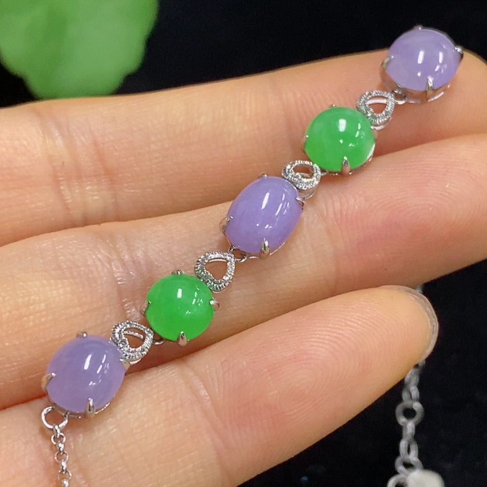 Jadeite Cabochon Inlay Bracelet 18k Non-Diamond (too small to confirm) Total Weight Approx. 3.33g
