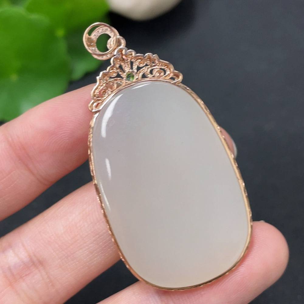 Huiliu HQ Hetian jade pendant with diamond accents, plain design, inlaid jade jewelry, certified Hetian jade gemstone.