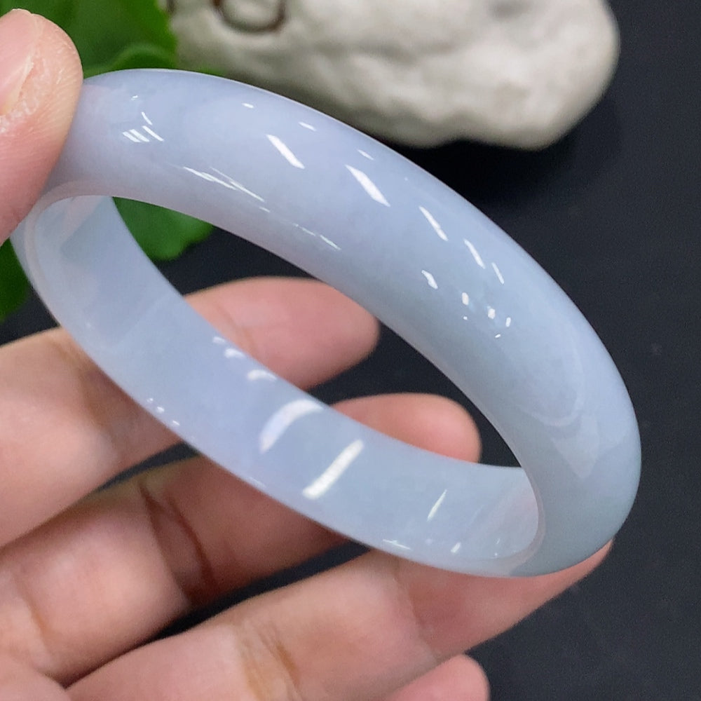 Jadeite round bracelet size 53.8 total weight approx. 40.9g