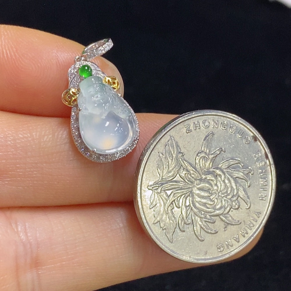 Jadeite Maitreya Inlaid Pendant 18k with Diamond, Total Weight Approx. 1.8g