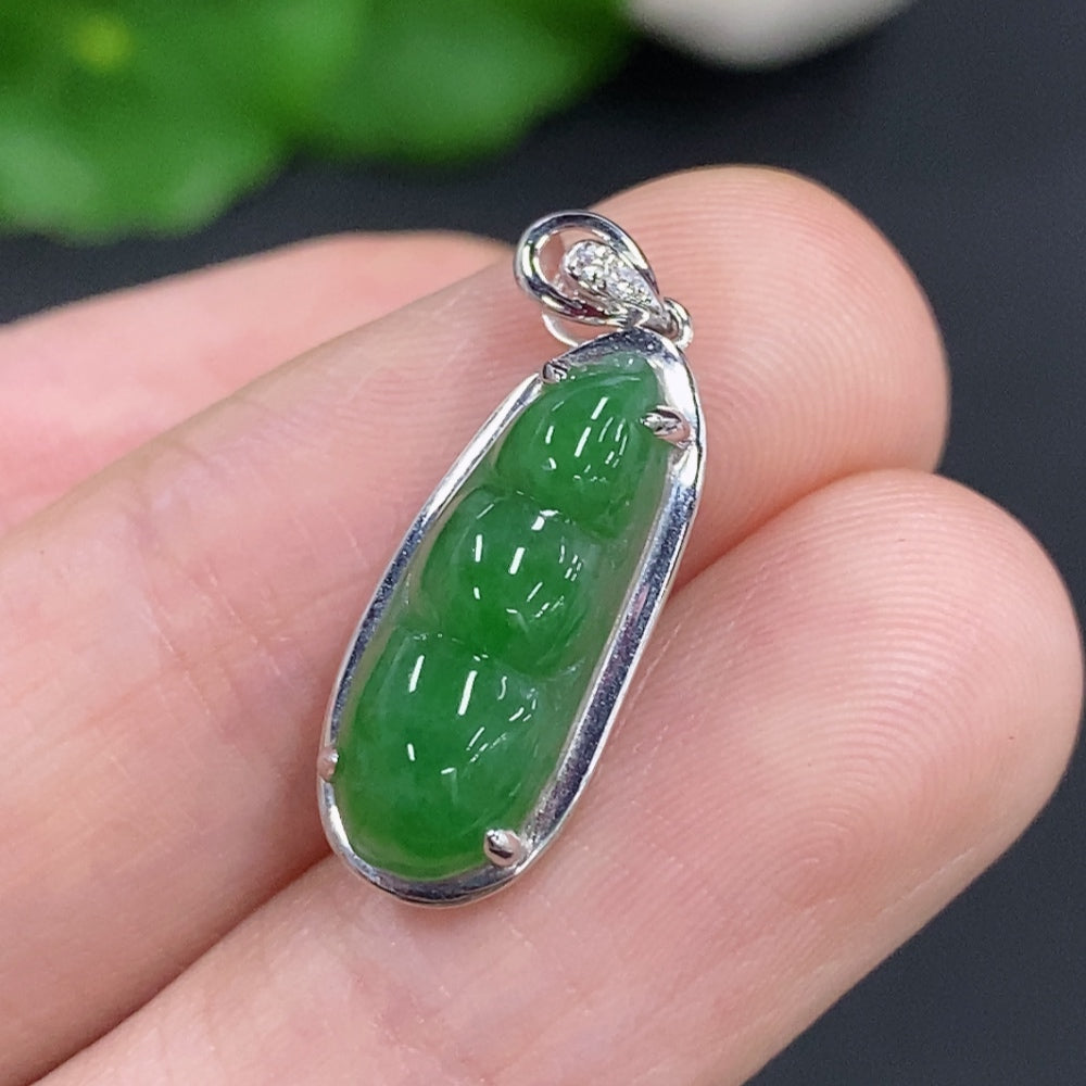 Jadeite Lucky Bean Pendant in 18K Gold (with Diamond Accents)