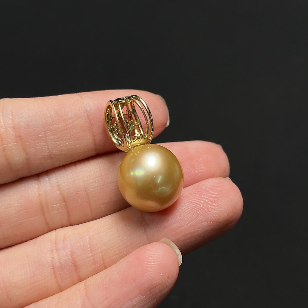 Seawater Pearl Pendant 14k Gold Non-Diamond Color Origin Undetermined