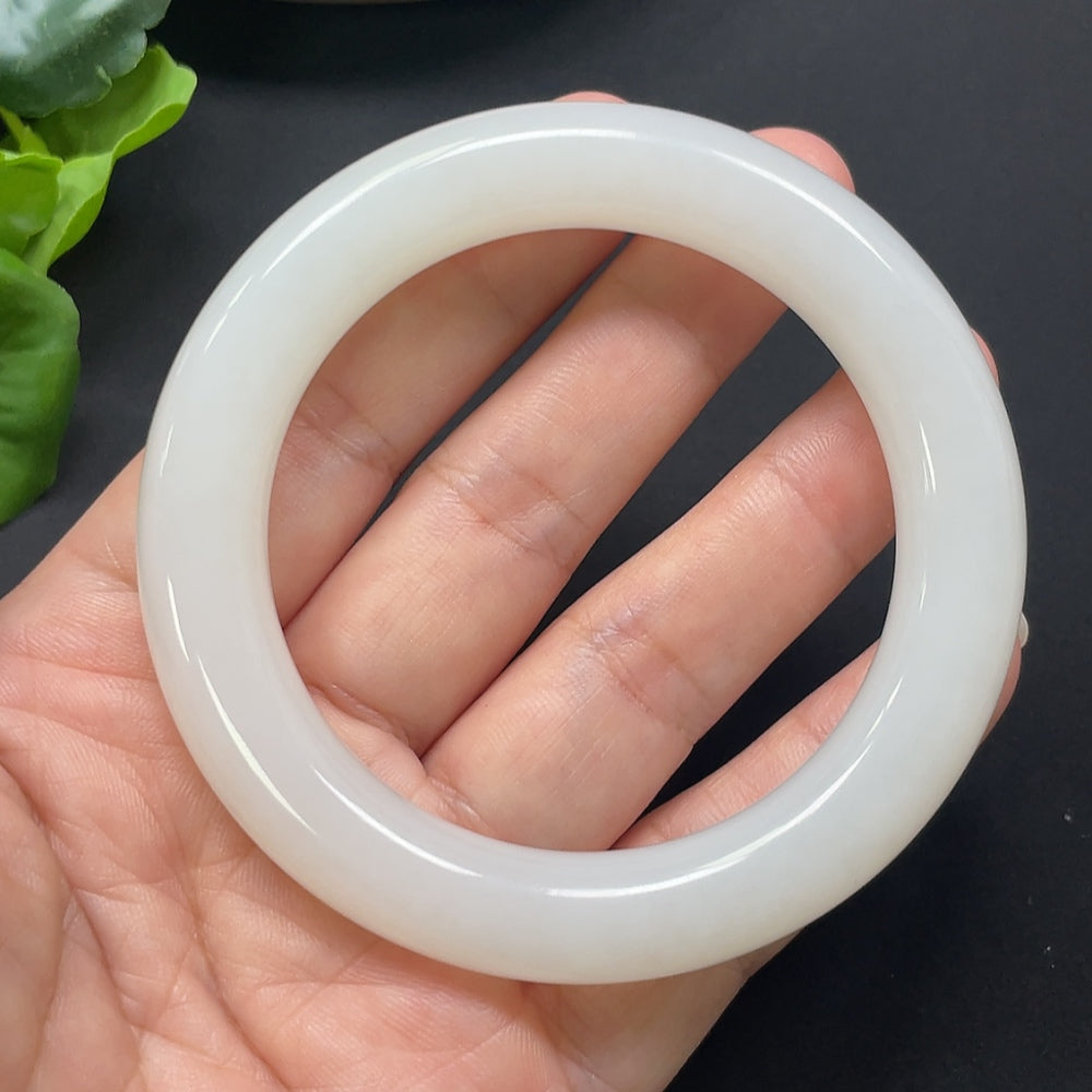 Hetian Jade Round Bangle Size 55.4mm Total Weight Approx. 61.16g