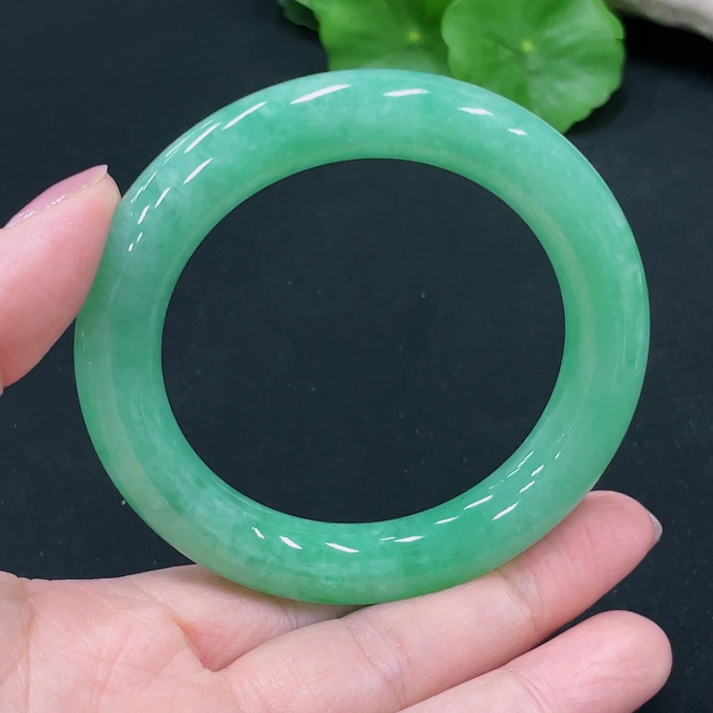 Jadeite Round Bangle Size 53.5 Total Weight 65.291g