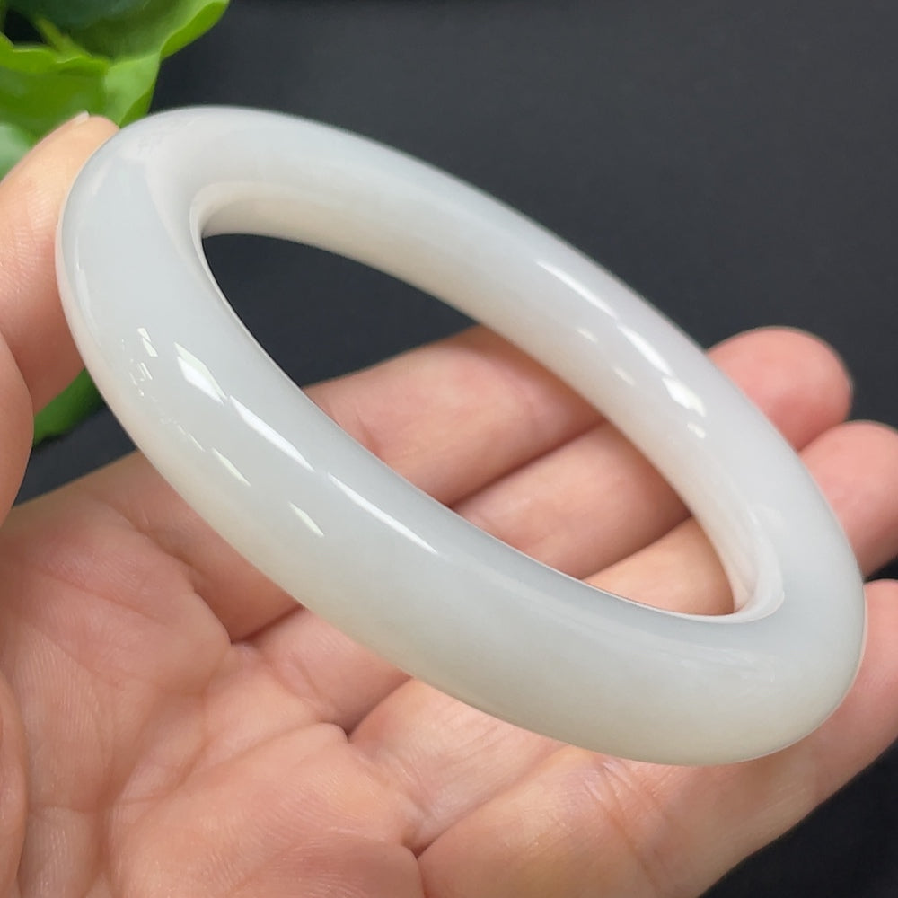 Hetian Jade Round Bangle Size 55.4mm Total Weight Approx. 61.16g