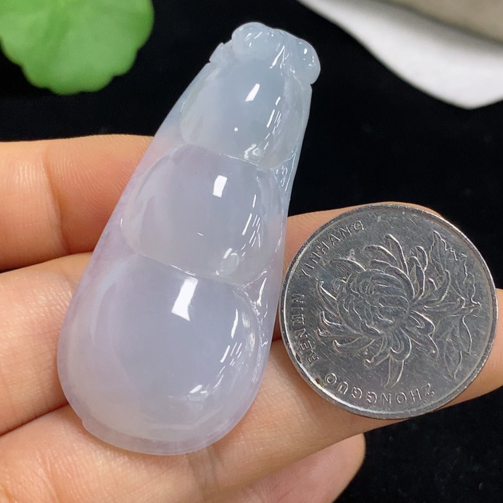 Jadeite Lucky Bean Pendant, Total Weight Approx. 18.37g