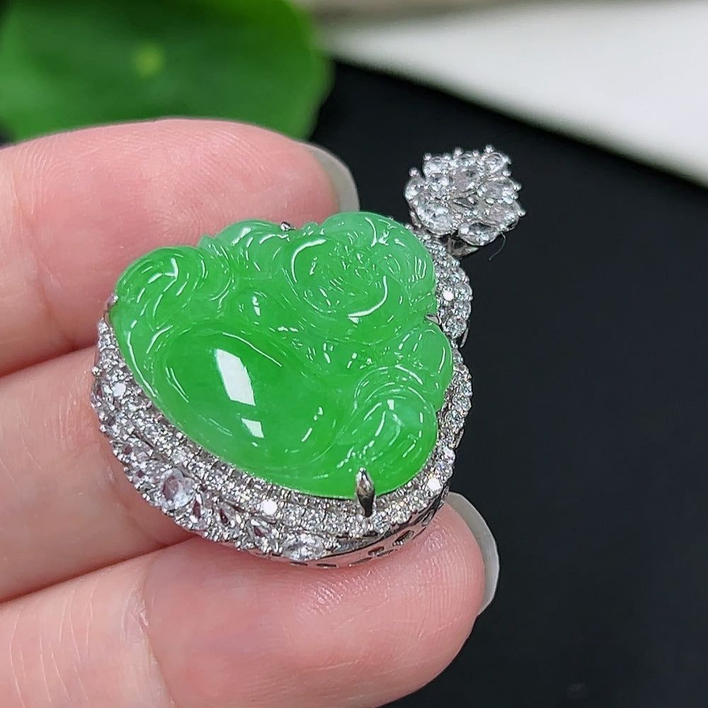 Jadeite Buddha Pendant 18K Gold (with minimal diamond accents)