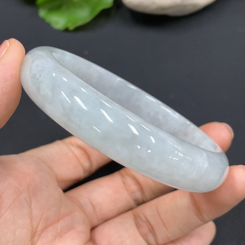 Jadeite Round Bracelet Size 57.7 Total Weight 51.634g